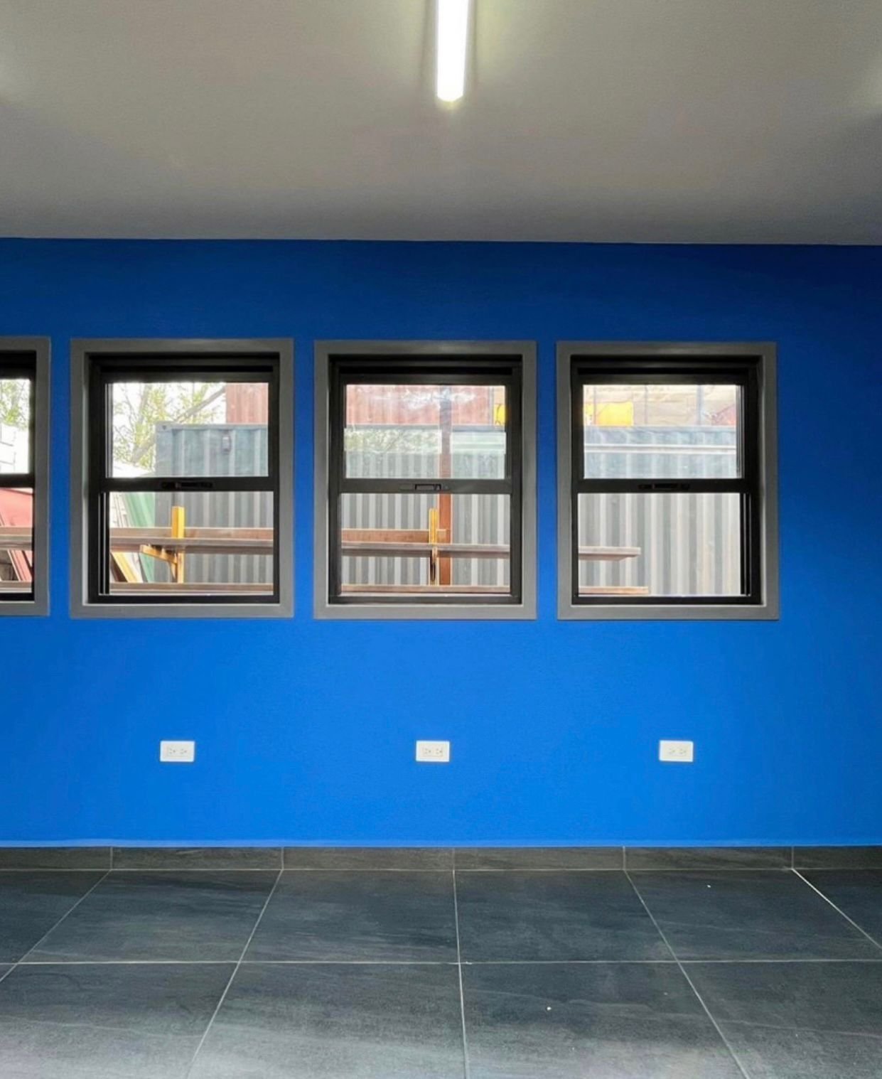 Contenedor de 20 pies con puerta - Image 5