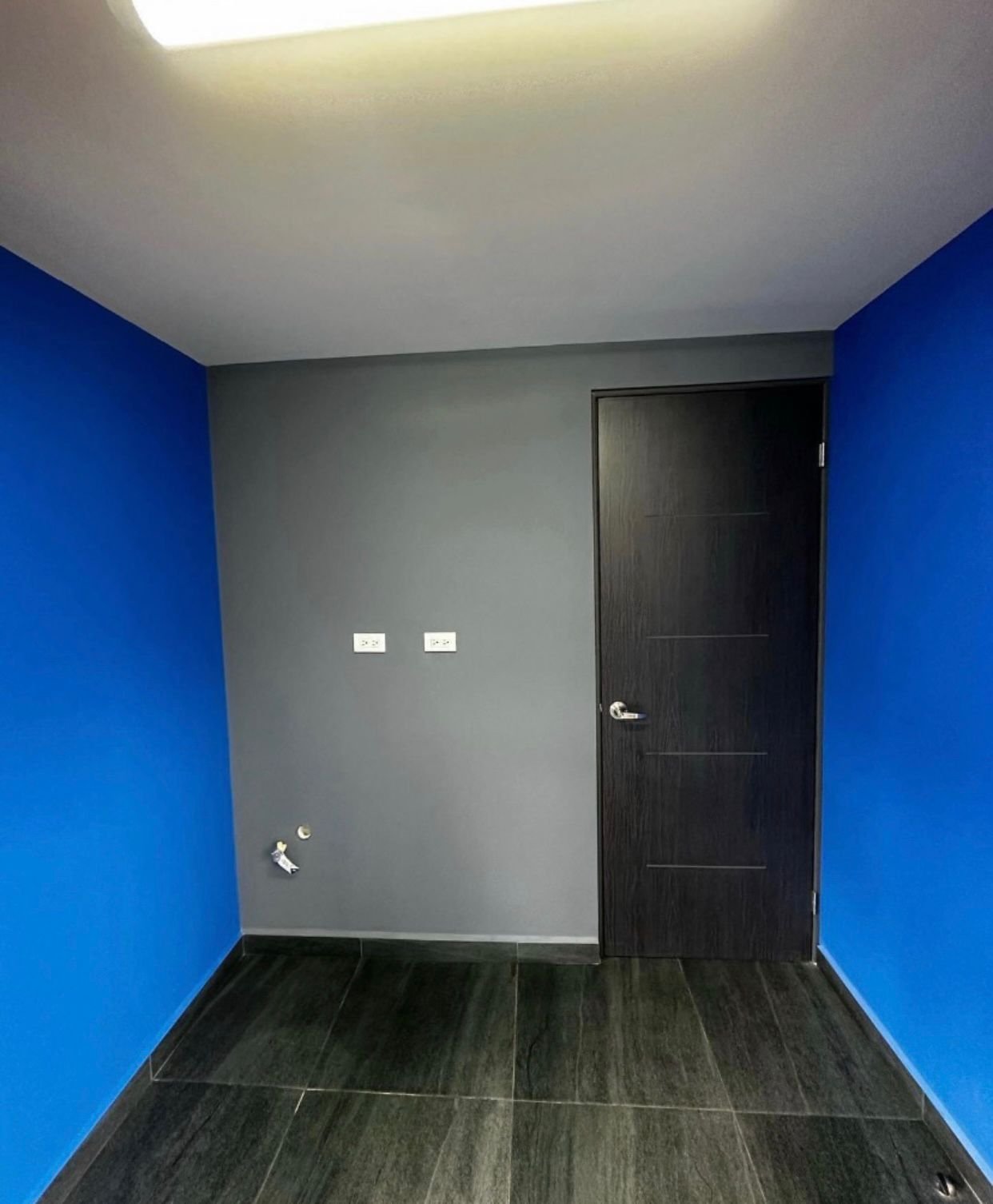 Contenedor de 20 pies con puerta - Image 6
