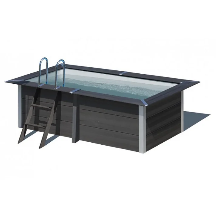 Piscina ecológica à base de madeira e resina plástica