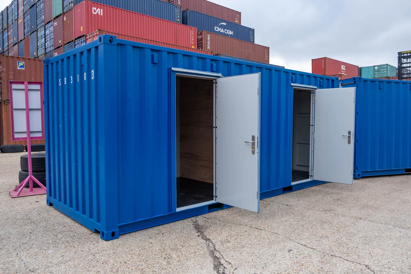 Container de 20 pés com 2 portas