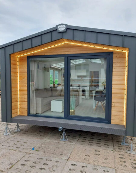 Casa móvel de luxo e prestígio, 12,05 x 4,0 metros.